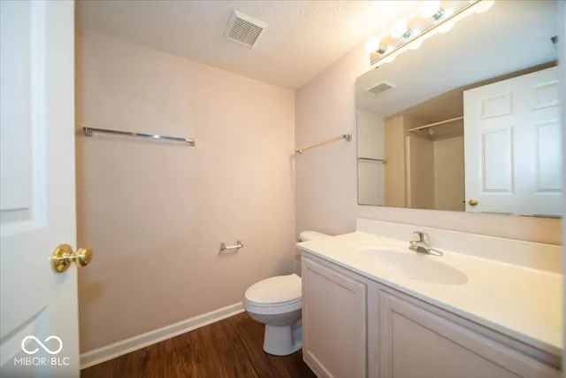 $184,500 | 8428 Hague Road, Unit 13, Indianapolis, IN 46256