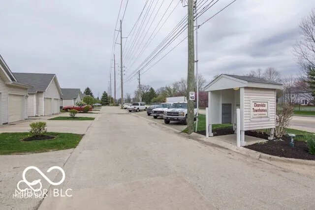 $184,500 | 8428 Hague Road, Unit 13, Indianapolis, IN 46256