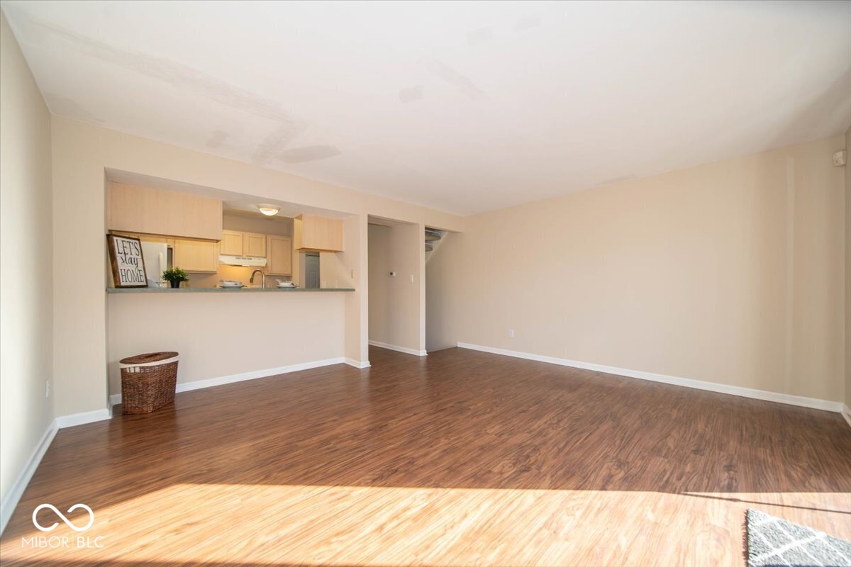 8428 Hague Road, Unit 13 Indianapolis, IN 46256 - Photo 5 of 22 Gallery Image 5