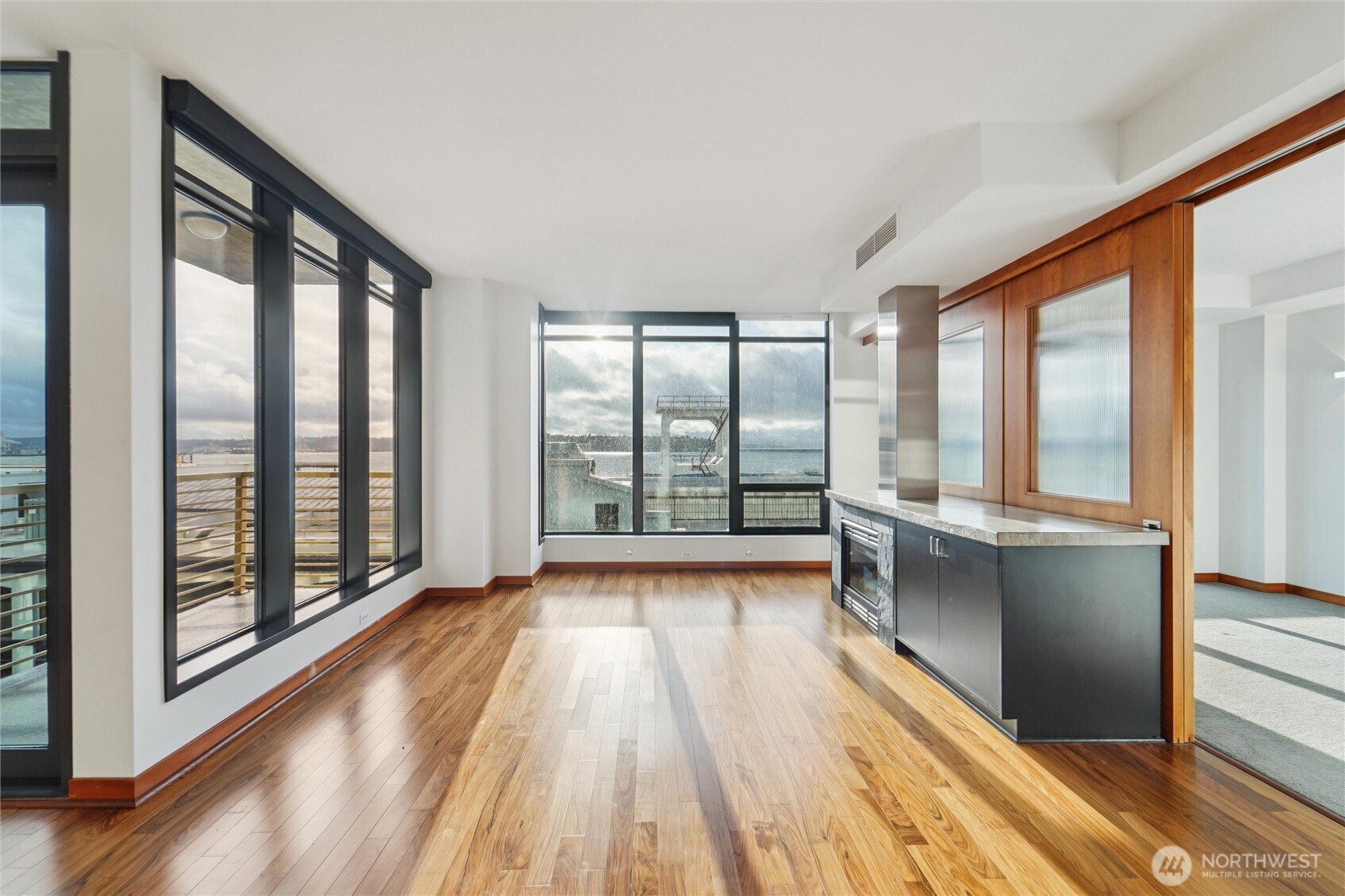 2716 Elliott Avenue, Unit 802 Seattle, WA 98121 - Photo 12 of 34 a view of workspace with windows