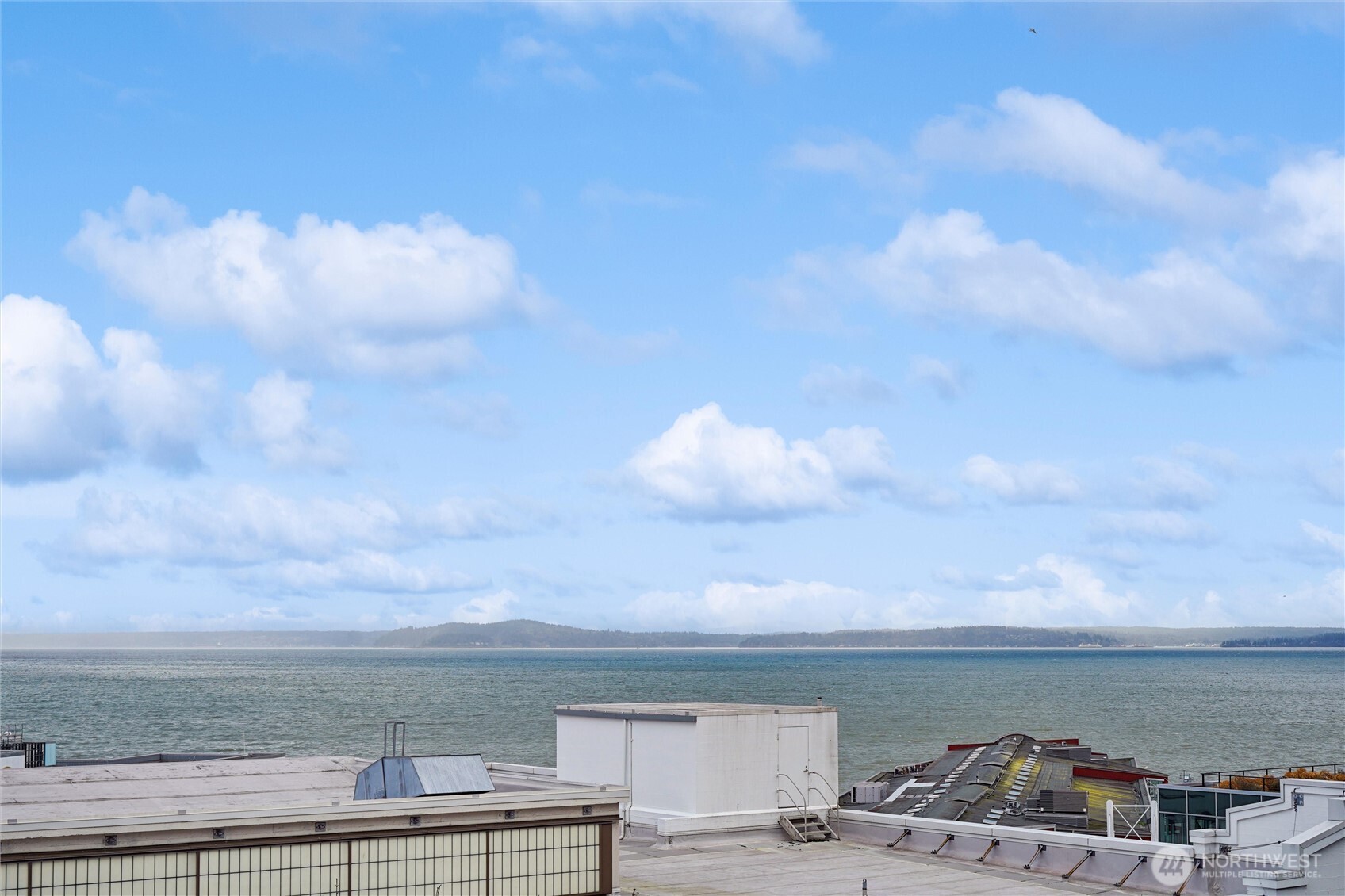 2716 Elliott Avenue, Unit 802 Seattle, WA 98121 - Photo 2 of 34