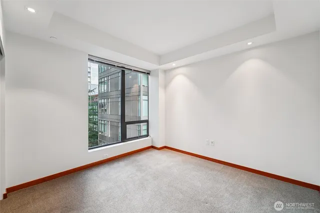 $4,650 | 2716 Elliott Avenue, Unit 802, Seattle, WA 98121