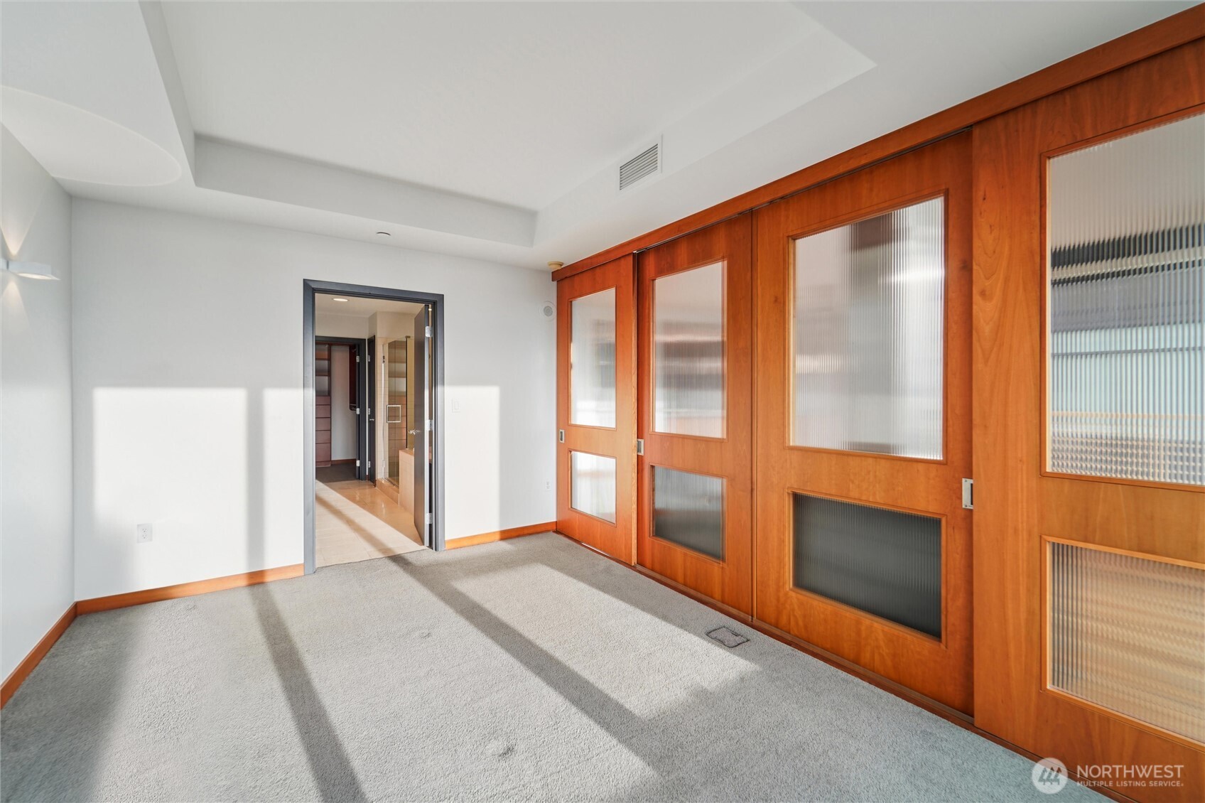 2716 Elliott Avenue, Unit 802 Seattle, WA 98121 - Photo 6 of 34 a view of an entryway