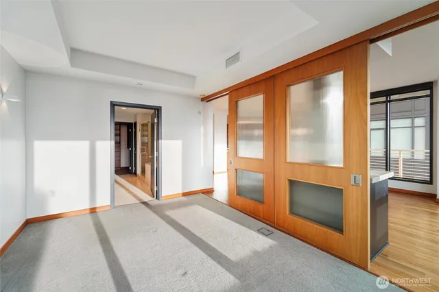 $4,650 | 2716 Elliott Avenue, Unit 802, Seattle, WA 98121