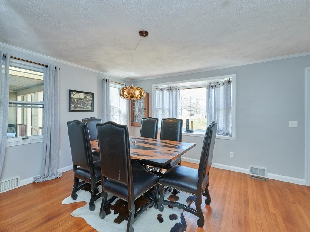117 Old Charter Road Marlborough, MA 01752 - Photo 11 of 36 Gallery Image 11