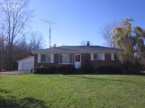 5305 North Linden Road Flint, MI 48504 - Photo 1 of 33 20423879.JPG