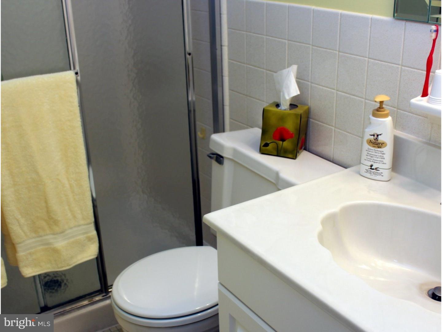 2203 Delaire Landing Road, Unit 203 Philadelphia, PA 19114 - Photo 13 of 25 Gallery Image 13