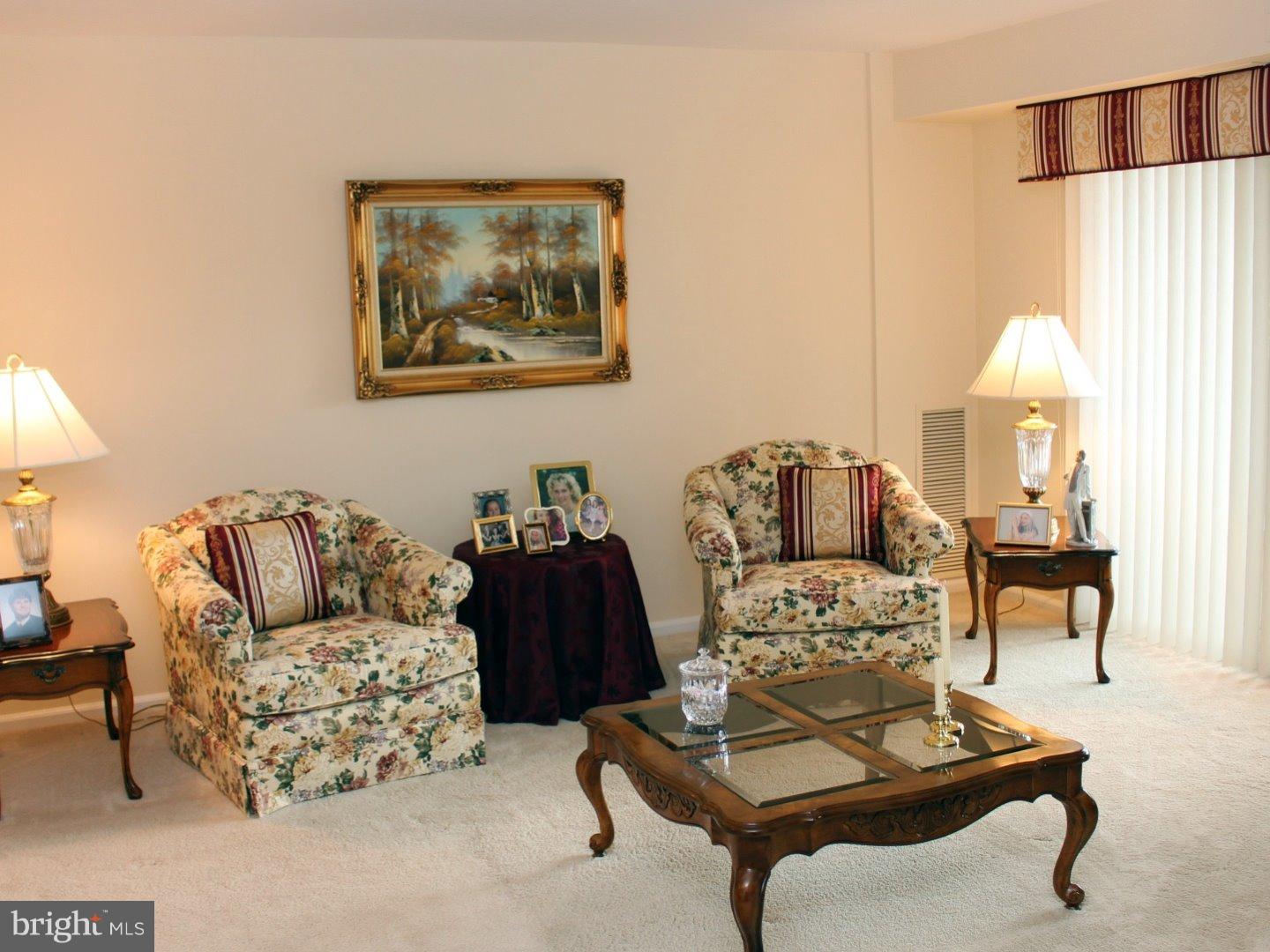 2203 Delaire Landing Road, Unit 203 Philadelphia, PA 19114 - Photo 4 of 25 Gallery Image 4