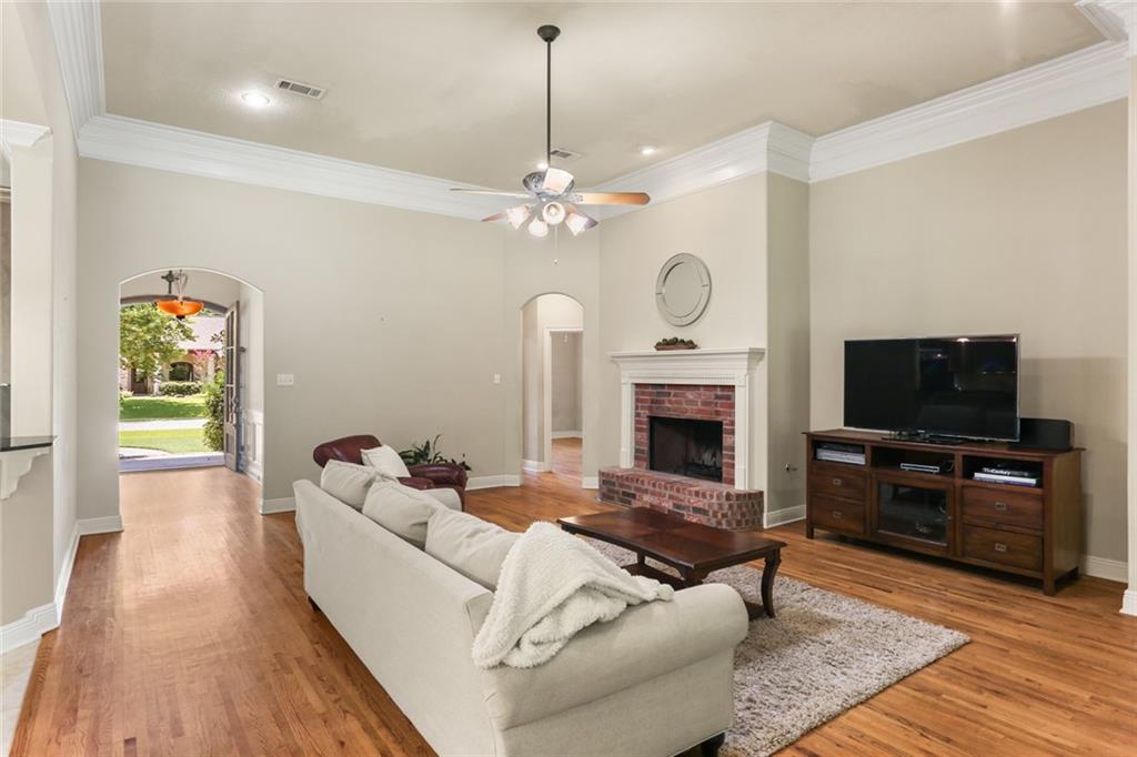 1043 Tallowtree Drive Mandeville, LA 70448 - Photo 12 of 50