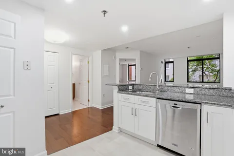$2,500 | 1312 Massachusetts Avenue Northwest, Unit 110, Washington, DC 20005