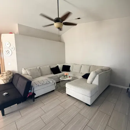 $284,900 | 1338 East Castlecrest Avenue, Visalia, CA 93292