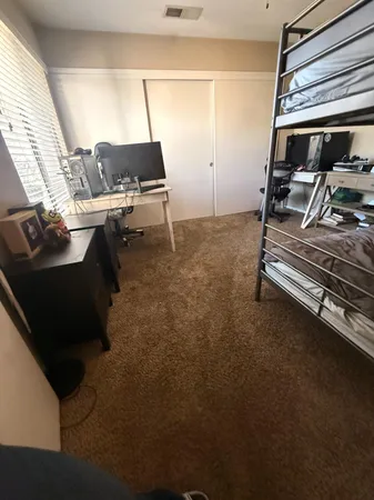 $284,900 | 1338 East Castlecrest Avenue, Visalia, CA 93292