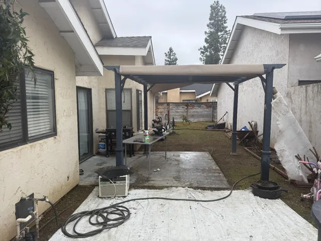 $299,900 | 1338 East Castlecrest Avenue, Visalia, CA 93292