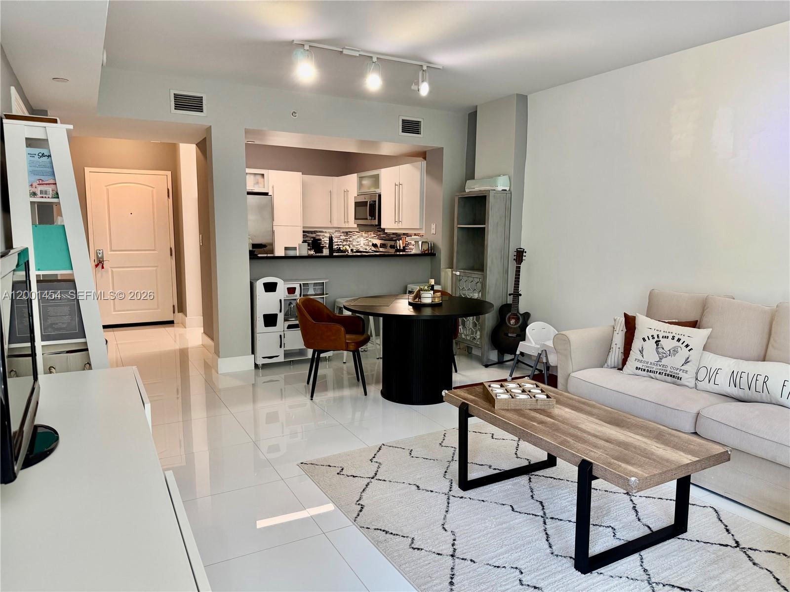 7355 Southwest 89th Street, Unit 526N Miami, FL 33156 - Photo 5 of 34