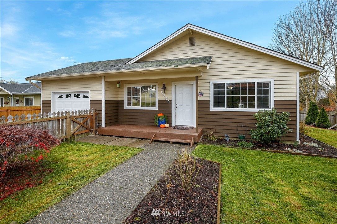 2300 Martin Road Mount Vernon, WA 98273 - Photo 1 of 24 Gallery Image 1