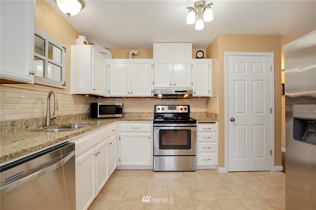 2300 Martin Road Mount Vernon, WA 98273 - Photo 9 of 24 Gallery Image 9