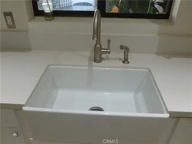 a close view of sink