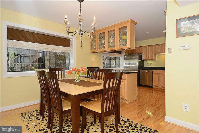 2010 Winged Foot Court Reston, VA 20191 - Photo 8 of 30 Dining Room