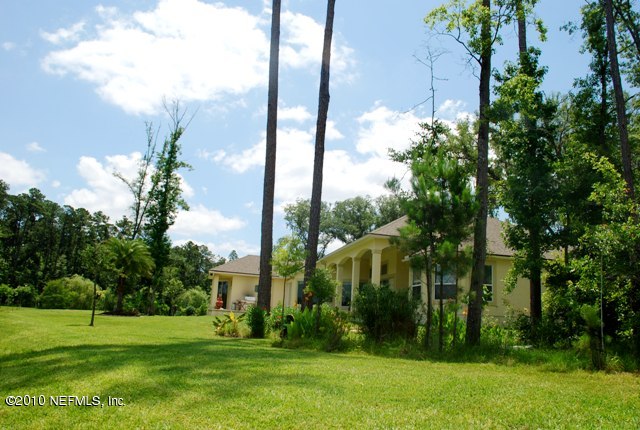 2571 Woodgrove Road Fleming Island, FL 32003 - Photo 22 of 36 Giant yard - Lots of planting areas