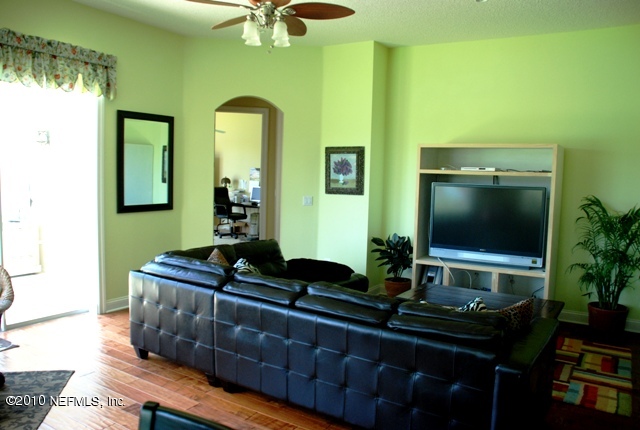 2571 Woodgrove Road Fleming Island, FL 32003 - Photo 5 of 36 Greatroom w/Hardwood floors next to Kit