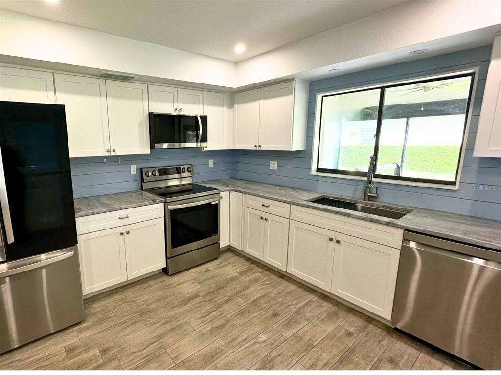 686 Augusta Road Winter Haven, FL 33884 - Photo 9 of 37 Gallery Image 9