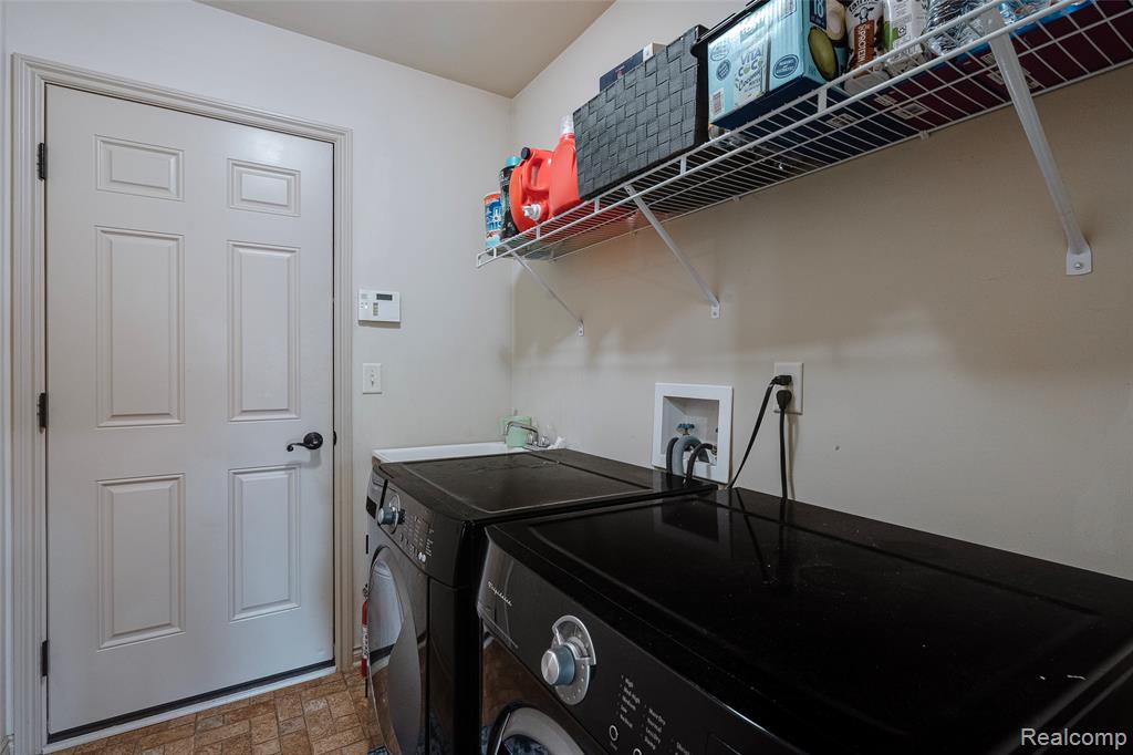 23616 Dunston Road Novi, MI 48375 - Photo 12 of 70 Gallery Image 12