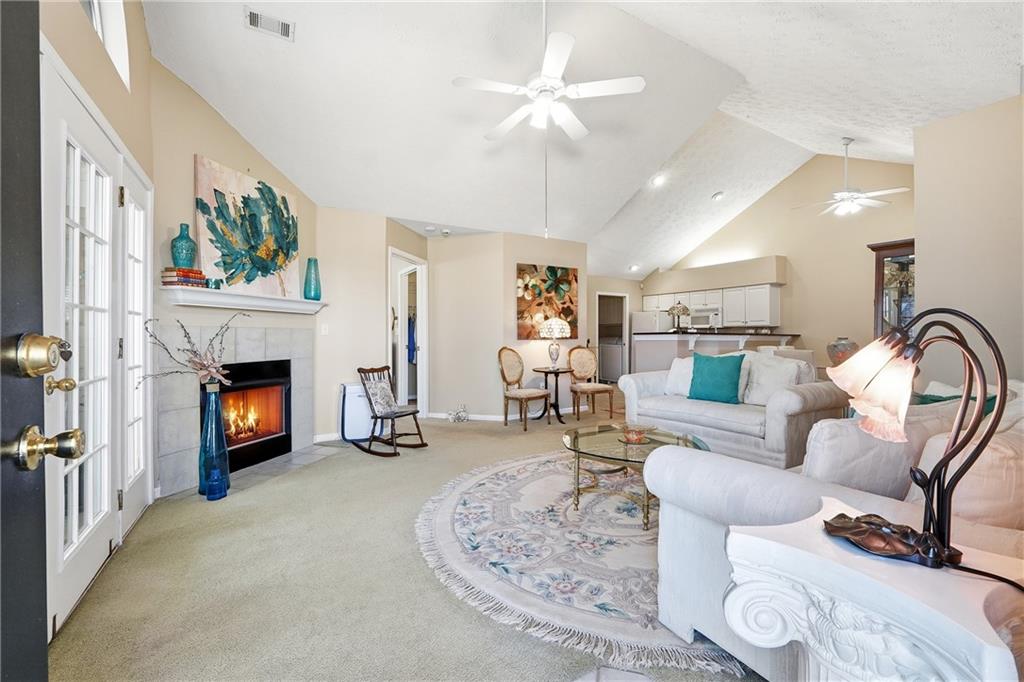 4522 Orchard Trace Roswell, GA 30076 - Photo 7 of 38