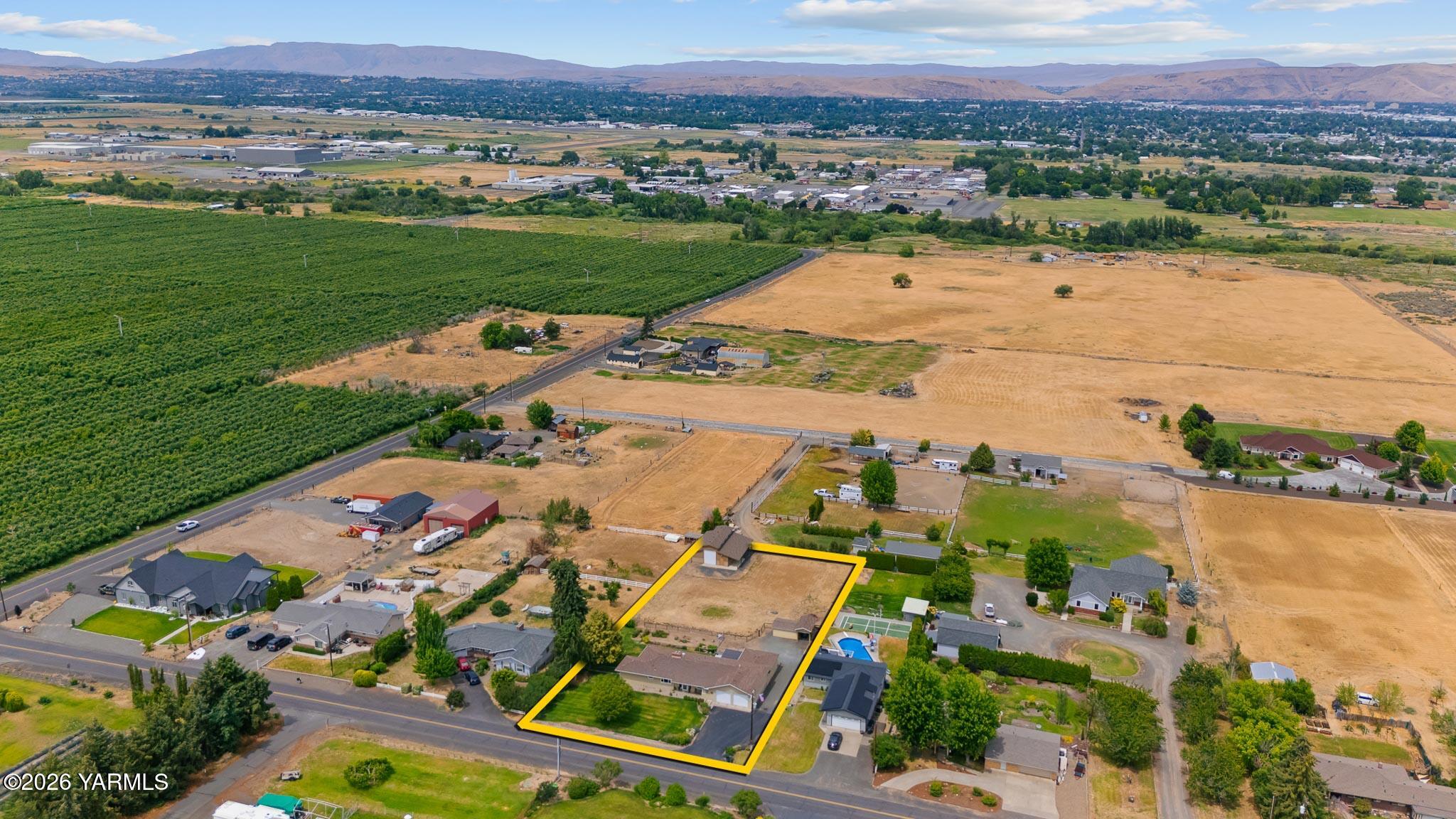 1007 Meadowbrook Road Yakima, WA 98903 - Photo 2 of 47 1007 Meadowbrook Rd Aerials-2 prop
