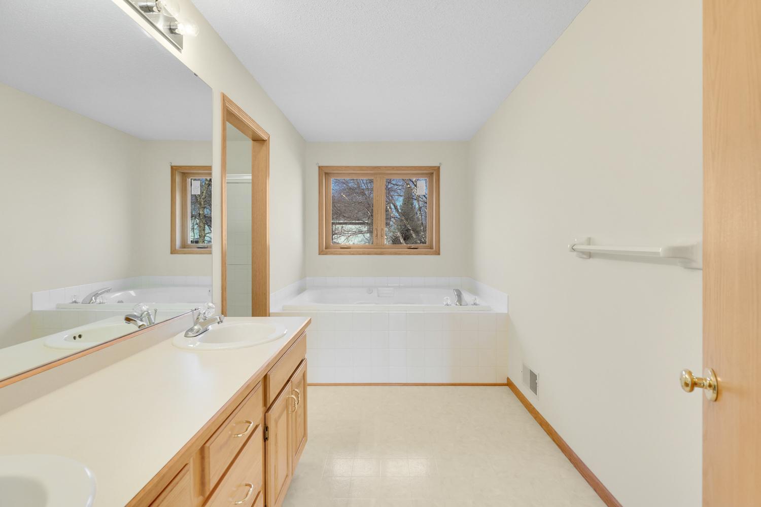 9032 McGuffey Road Eden Prairie, MN 55347 - Photo 18 of 35