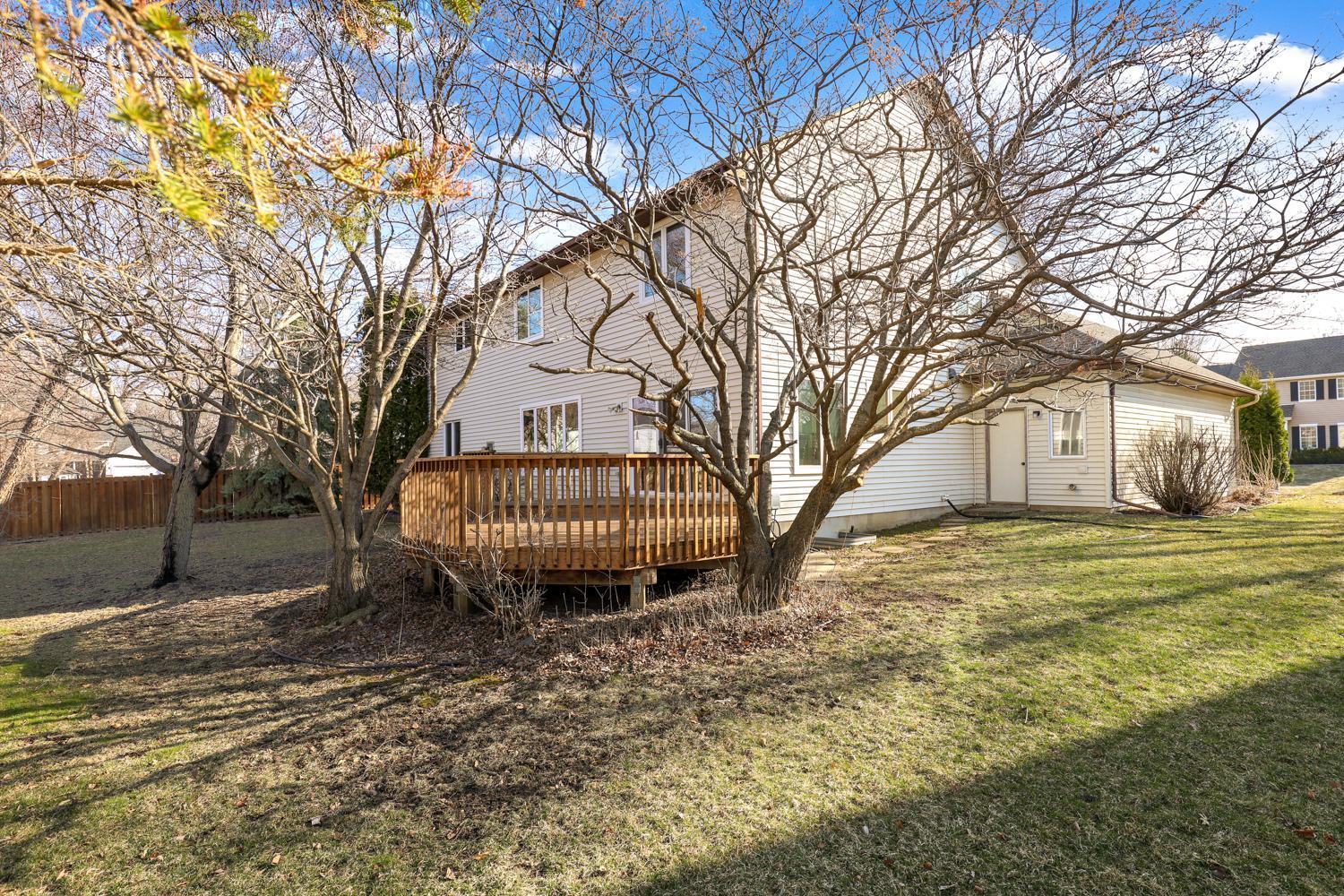 9032 McGuffey Road Eden Prairie, MN 55347 - Photo 3 of 35