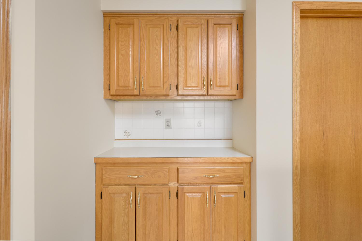 9032 McGuffey Road Eden Prairie, MN 55347 - Photo 9 of 35