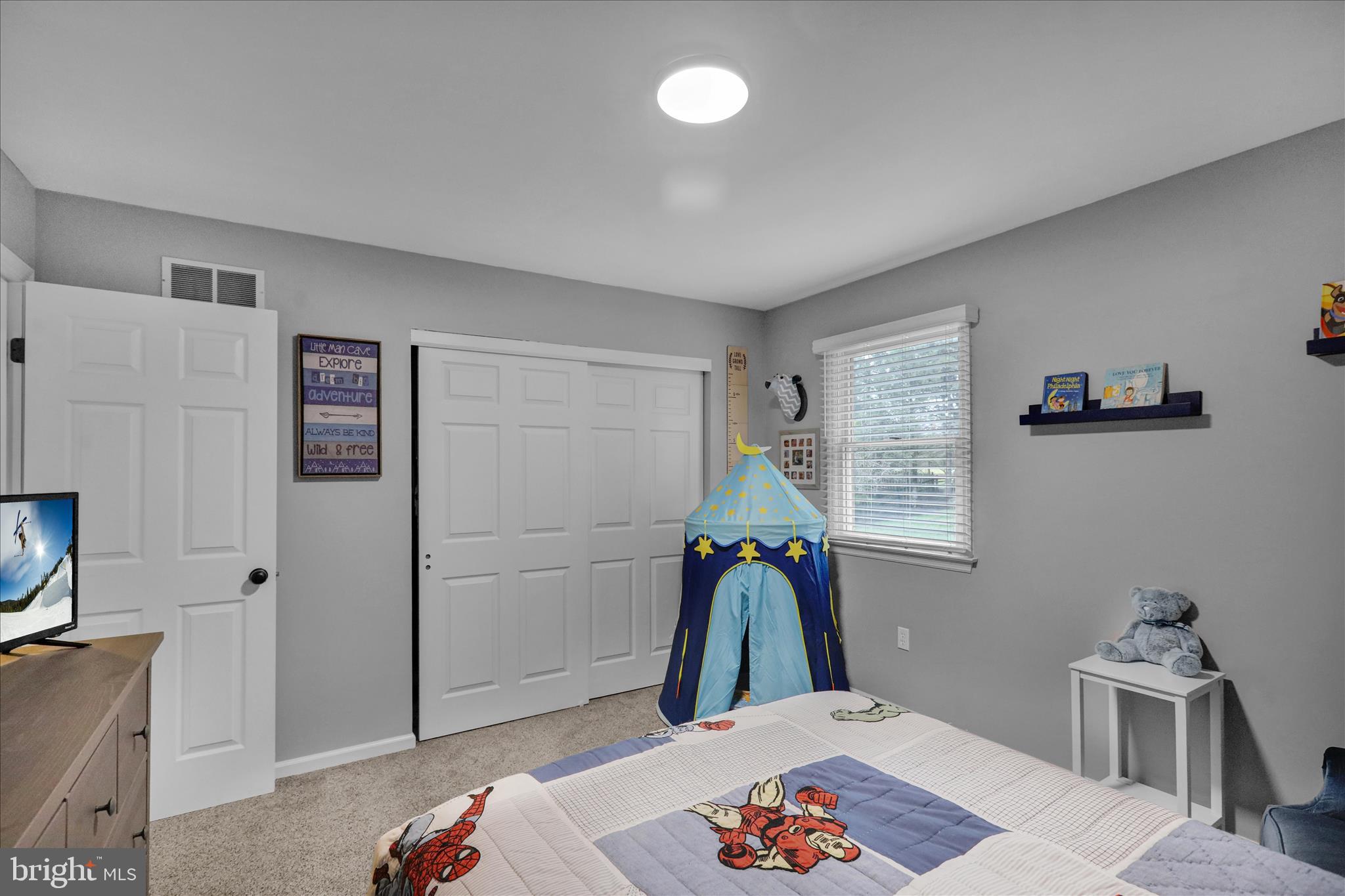 2930 Reedy Road Sinking Spring, PA 19608 - Photo 29 of 45 a close view of a study table and chairs in a room