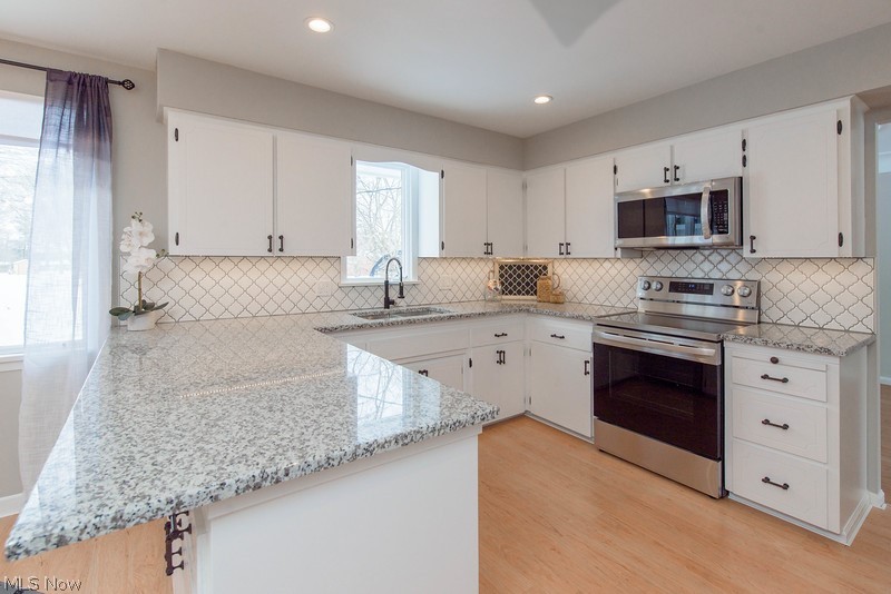 1023 Millridge Road Cleveland, OH 44143 - Photo 10 of 33