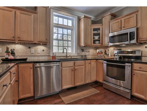 22 Artemis Road Salem, NH 03079 - Photo 8 of 23