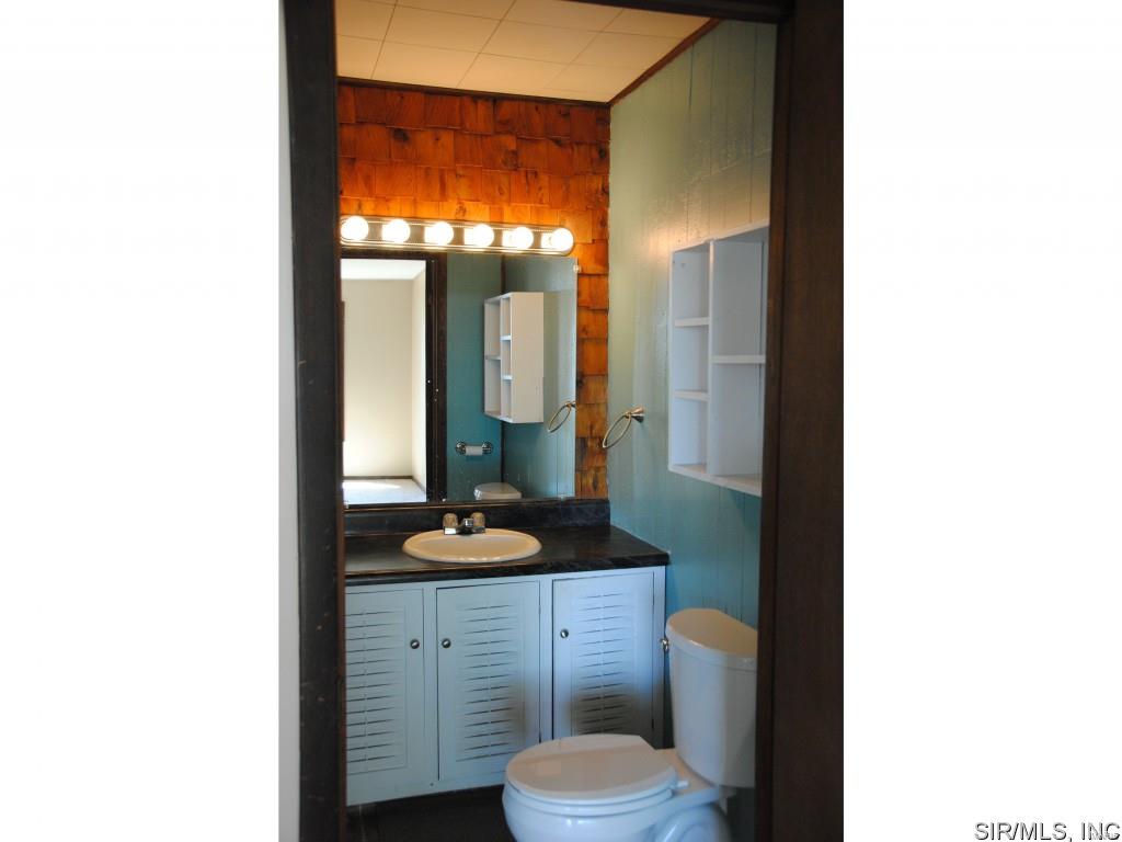 8637 Highway 159 Dorsey, IL 62021 - Photo 17 of 23 Gallery Image 17