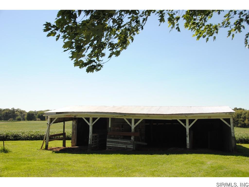 8637 Highway 159 Dorsey, IL 62021 - Photo 10 of 23 Gallery Image 10