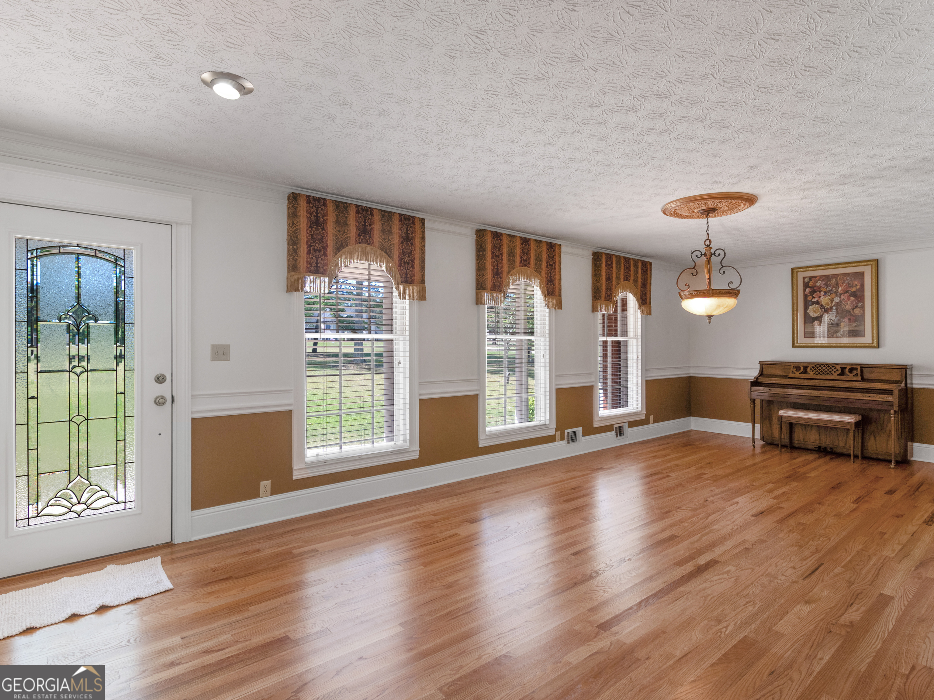 723 Goza Road Fayetteville, GA 30215 - Photo 3 of 44