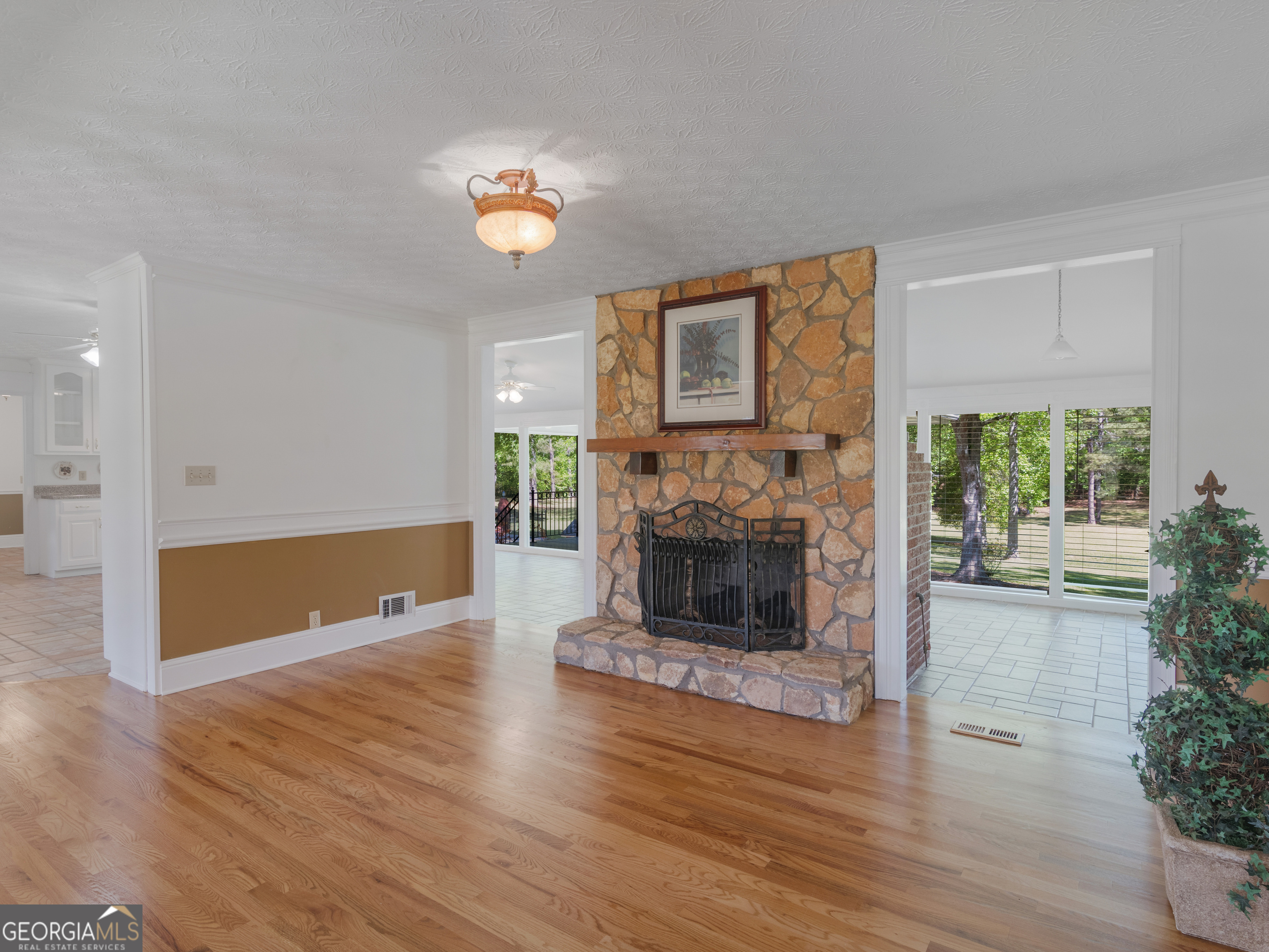 723 Goza Road Fayetteville, GA 30215 - Photo 4 of 44