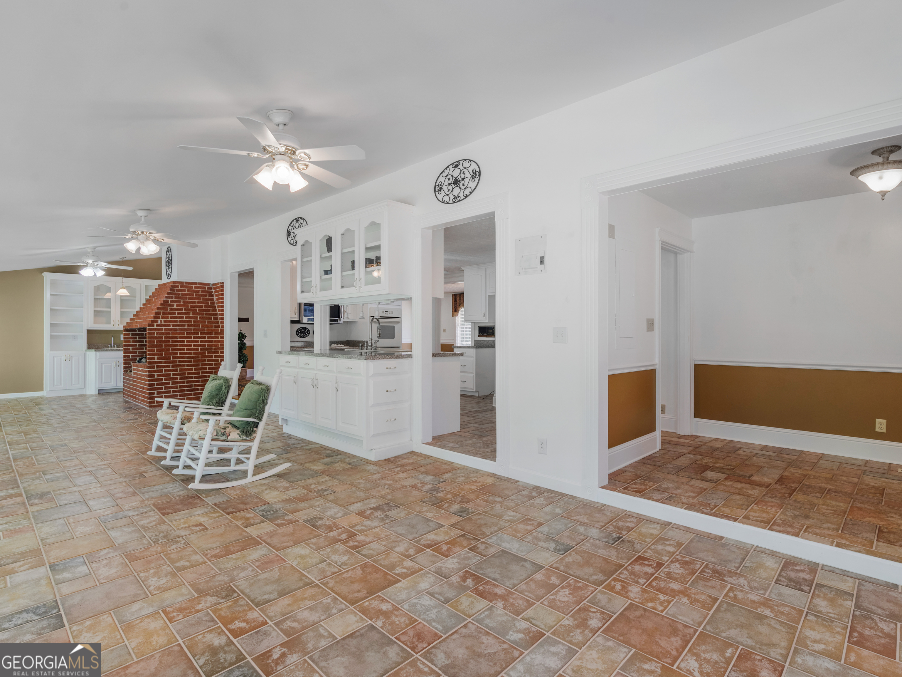 723 Goza Road Fayetteville, GA 30215 - Photo 8 of 44