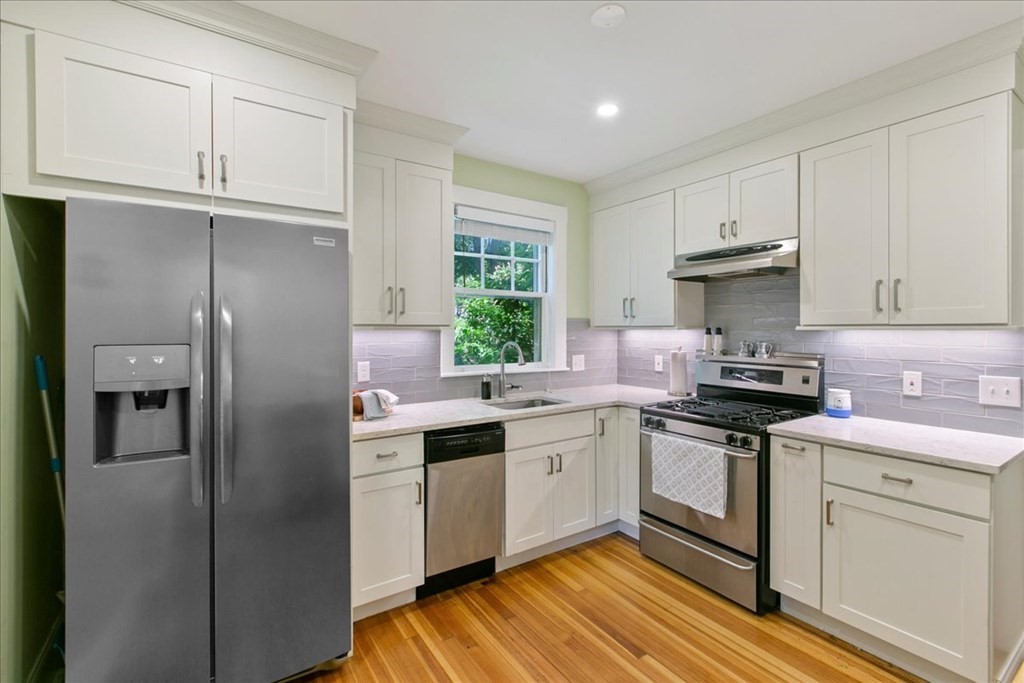 41 Wallingford Road, Unit 1 Boston, MA 02135 - Photo 16 of 26