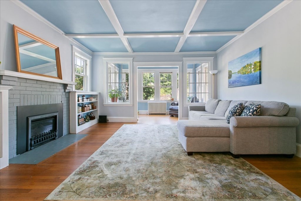 41 Wallingford Road, Unit 1 Boston, MA 02135 - Photo 6 of 26