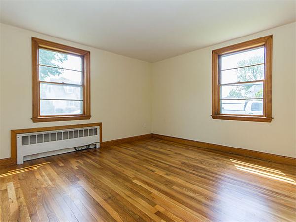 86 Robinwood Road Dedham, MA 02026 - Photo 11 of 22 Gallery Image 11