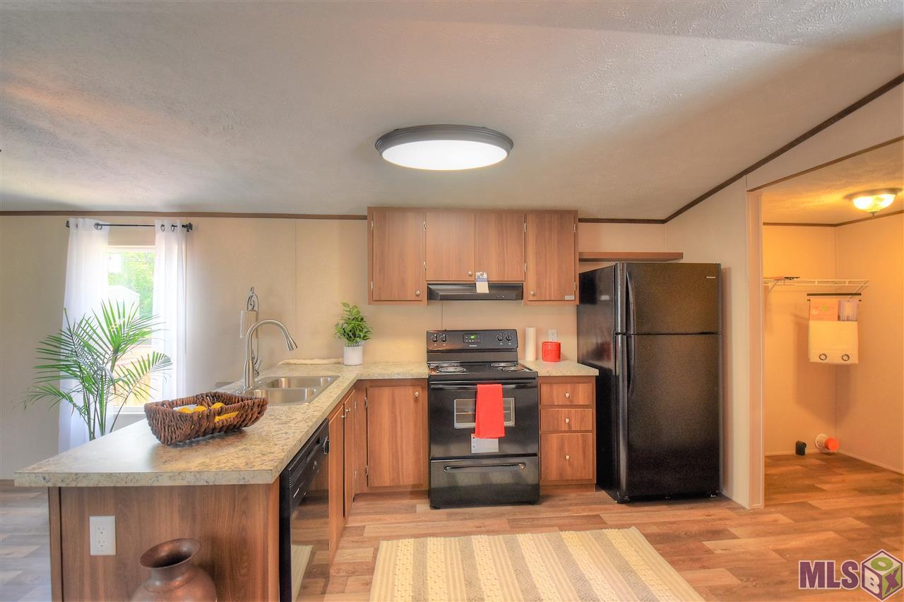 9526 Rod Anderson Road St. Amant, LA 70774 - Photo 3 of 11 Gallery Image 3