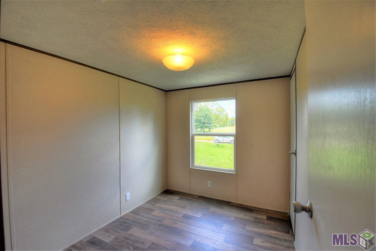 9526 Rod Anderson Road St. Amant, LA 70774 - Photo 7 of 11 Gallery Image 7