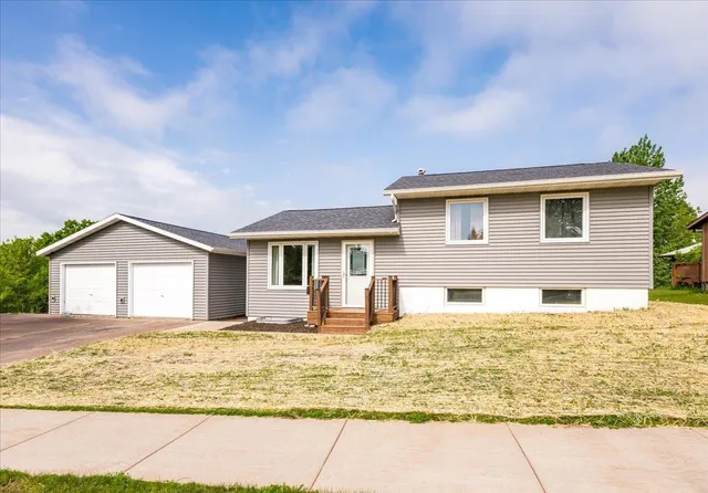 $252,000 | 135 Edison Boulevard, Silver Bay, MN 55614