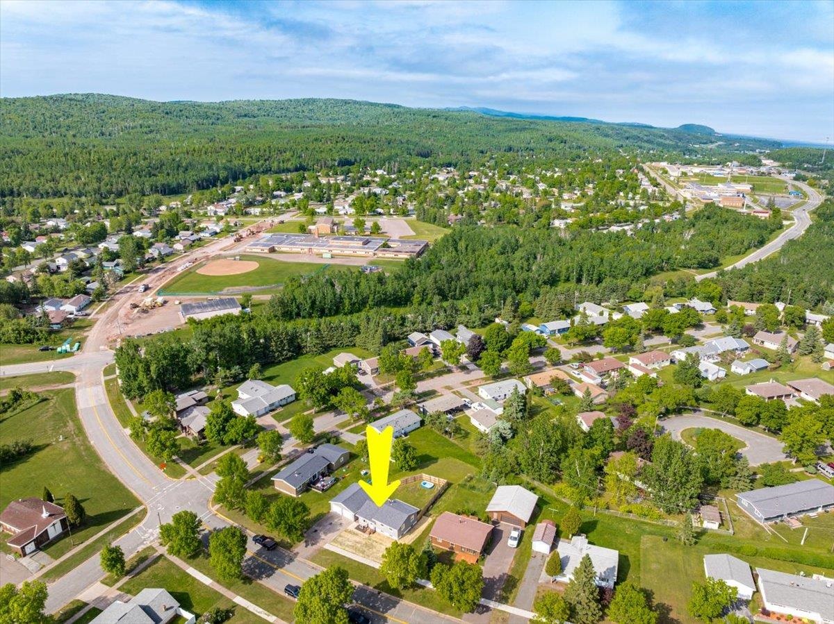 135 Edison Boulevard Silver Bay, MN 55614 - Photo 3 of 34