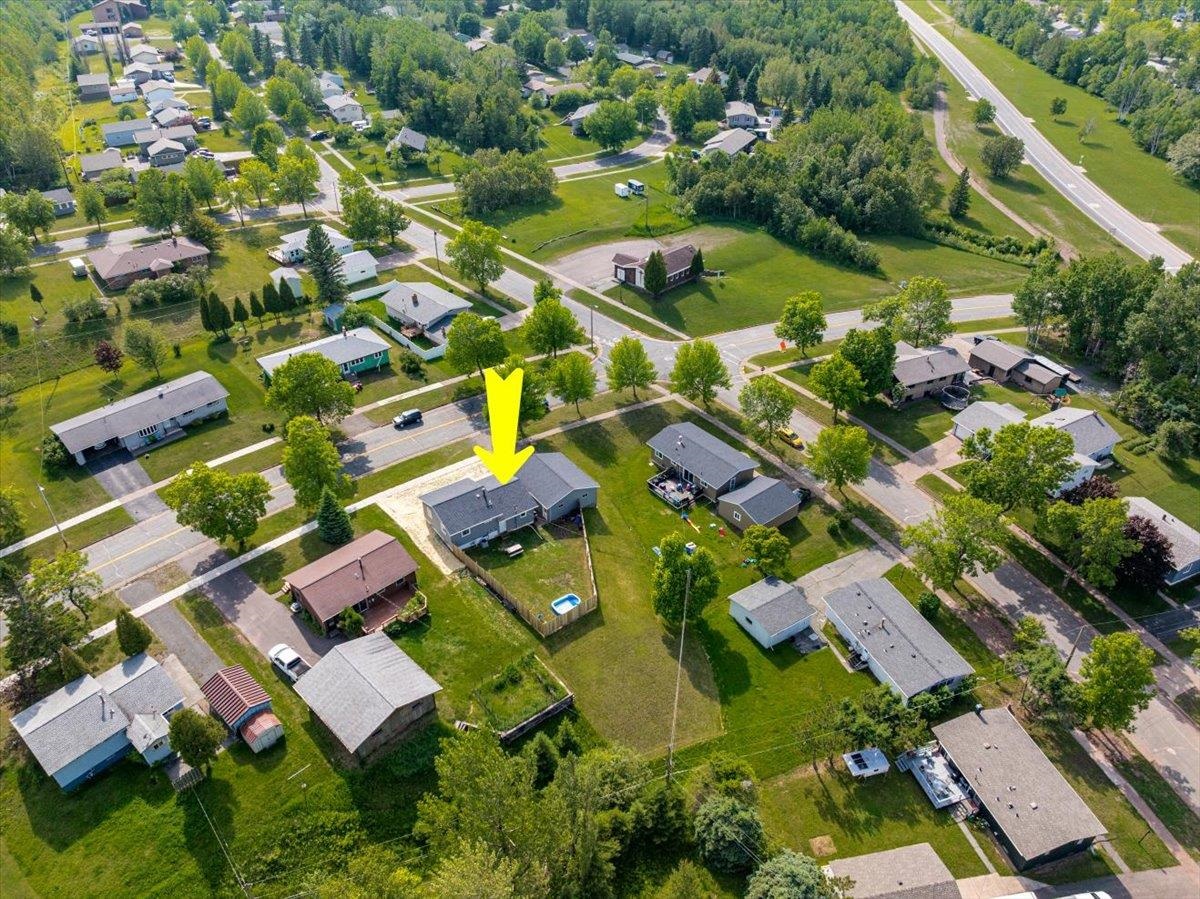 135 Edison Boulevard Silver Bay, MN 55614 - Photo 5 of 34