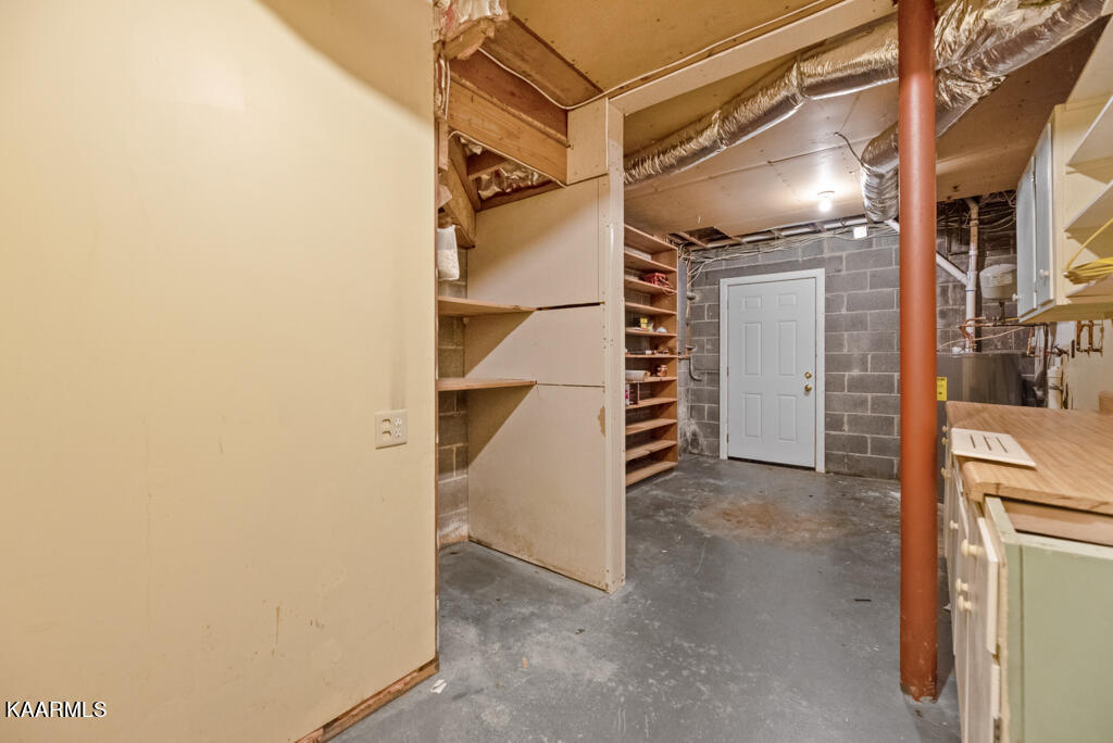107 Rand Circle Oak Ridge, TN 37830 - Photo 17 of 27 Basement Laundry & Storage