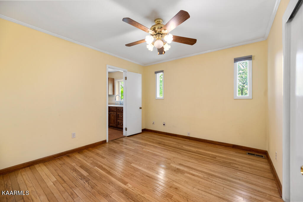 107 Rand Circle Oak Ridge, TN 37830 - Photo 10 of 27 Bedroom 1