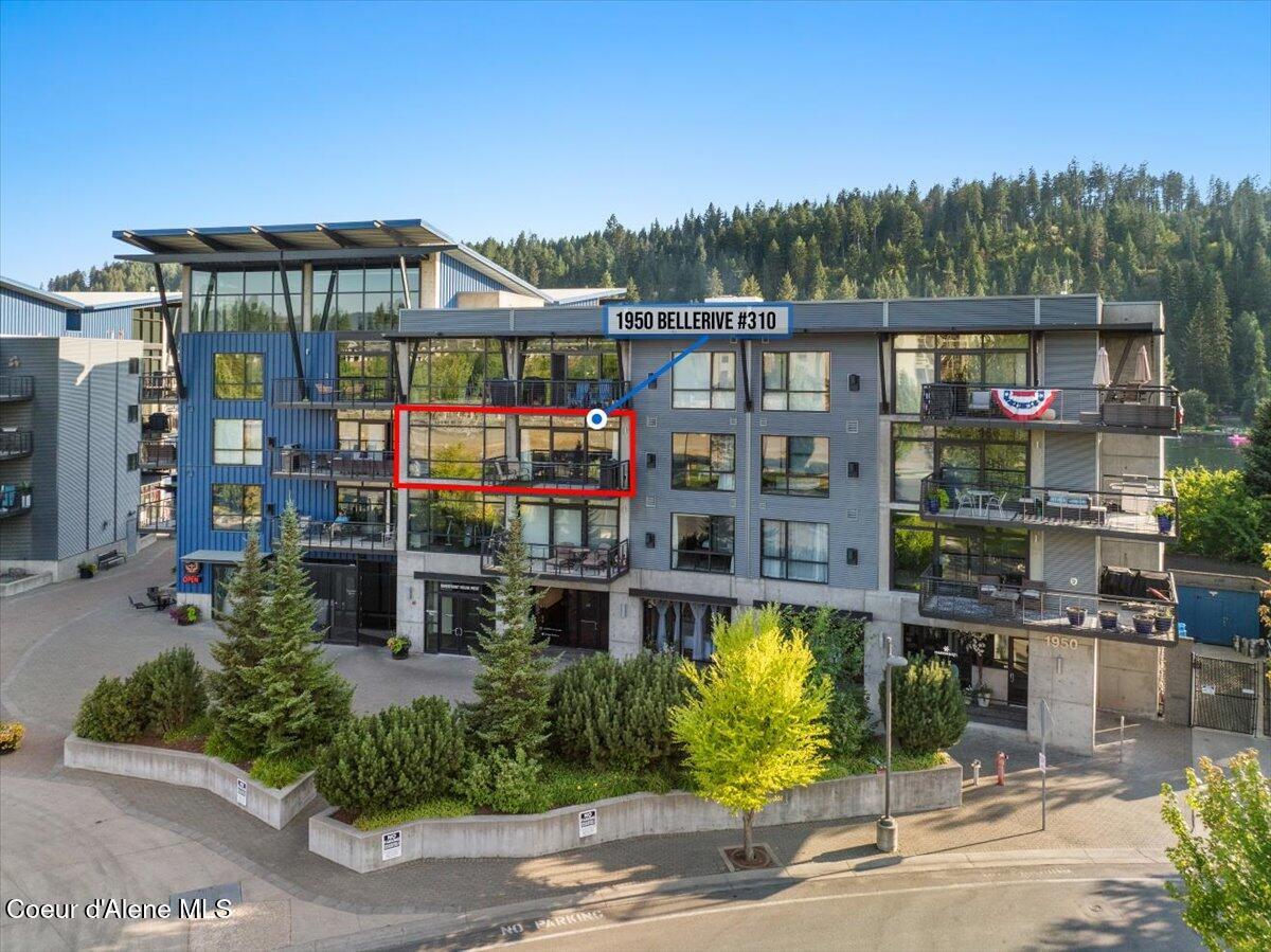 1950 Bellerive Lane, Unit 310 Coeur D'Alene, ID 83814 - Photo 33 of 48 Aerial front of building